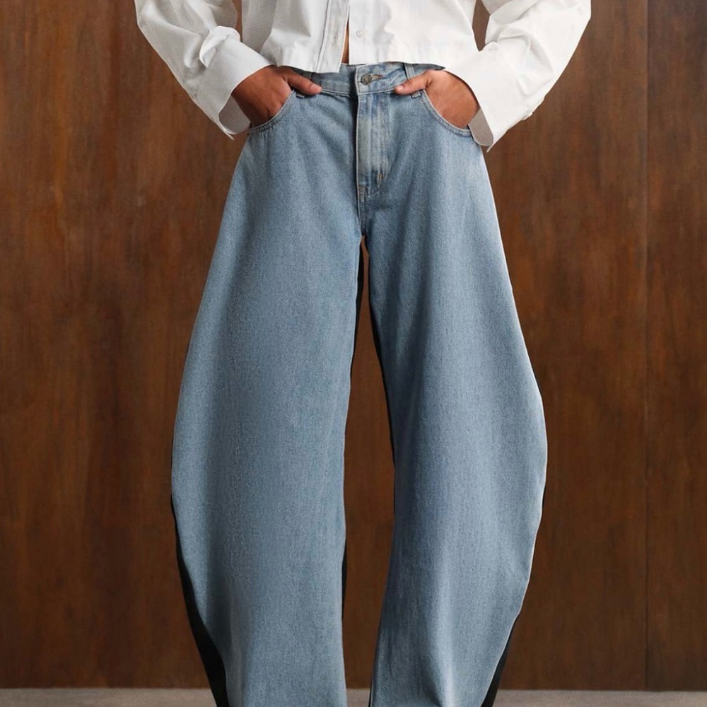 Lioness High Rise Light Blue Jeans